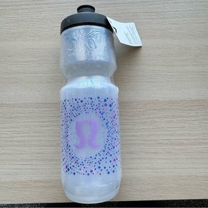 Lululemon purist cycling water bottle dotted speckle